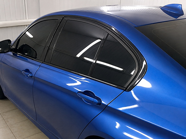 Тонировка задней полусферы BMW 320i